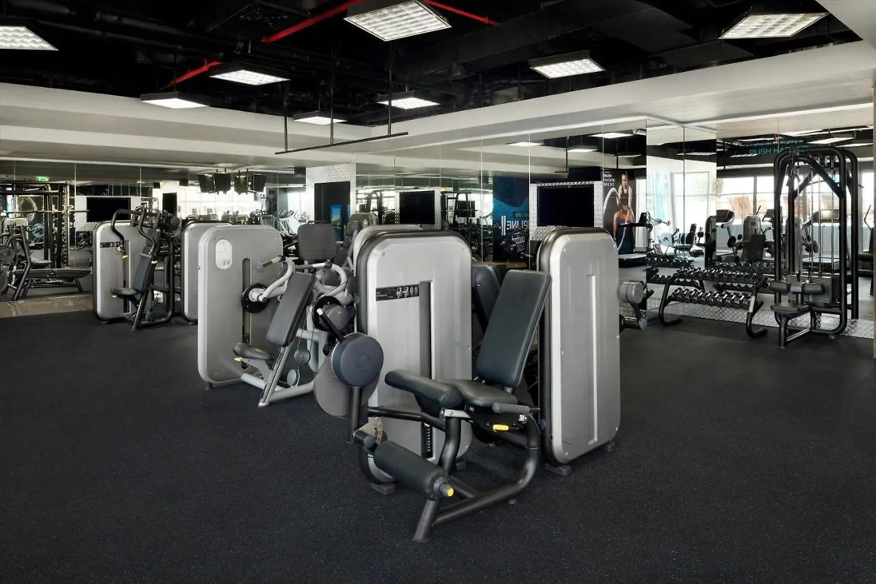 *****  Moevenpick Hotel Jumeirah Lakes Towers Dubai United Arab Emirates