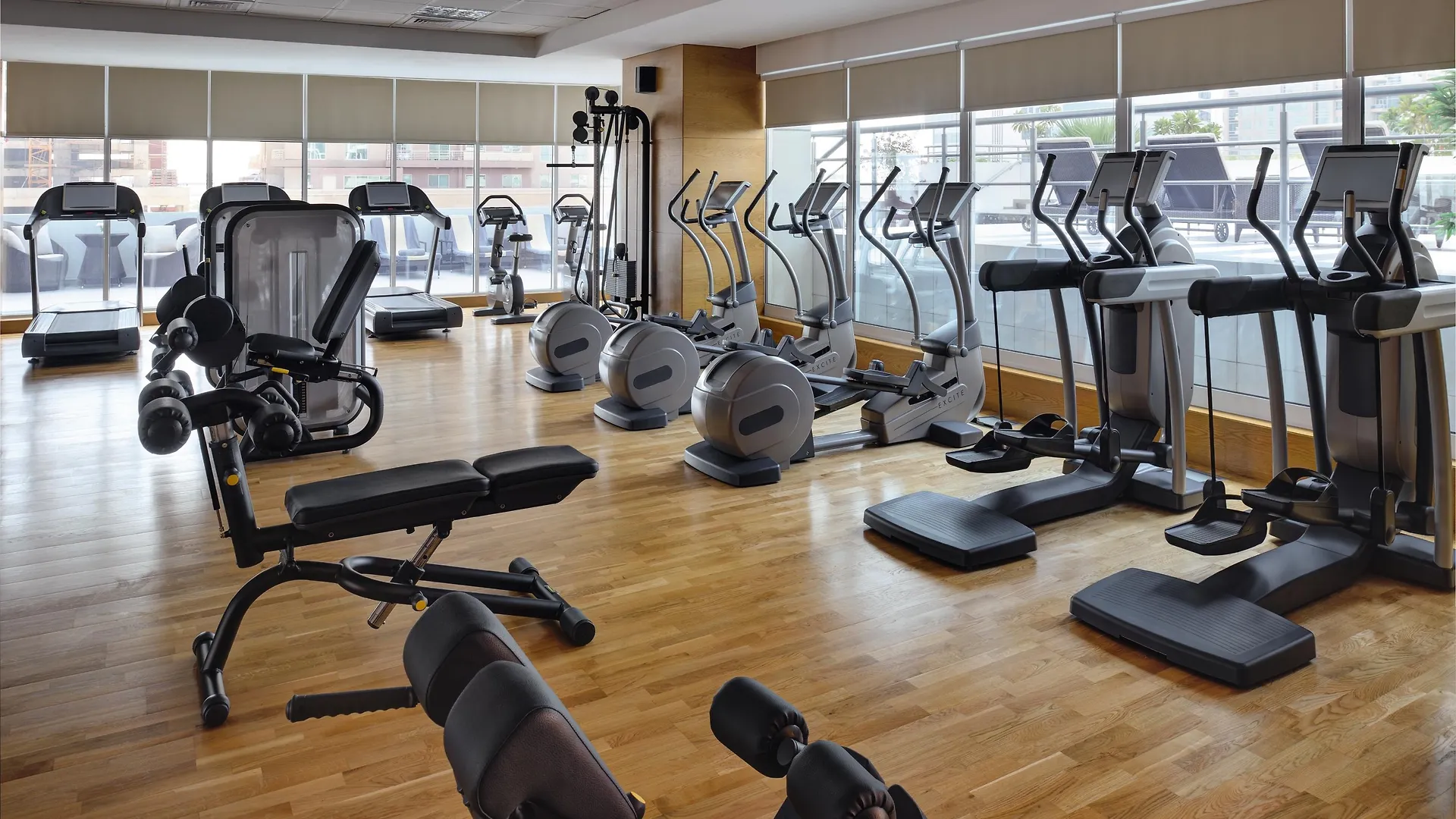 Moevenpick Hotel Jumeirah Lakes Towers Dubai 5*,  United Arab Emirates