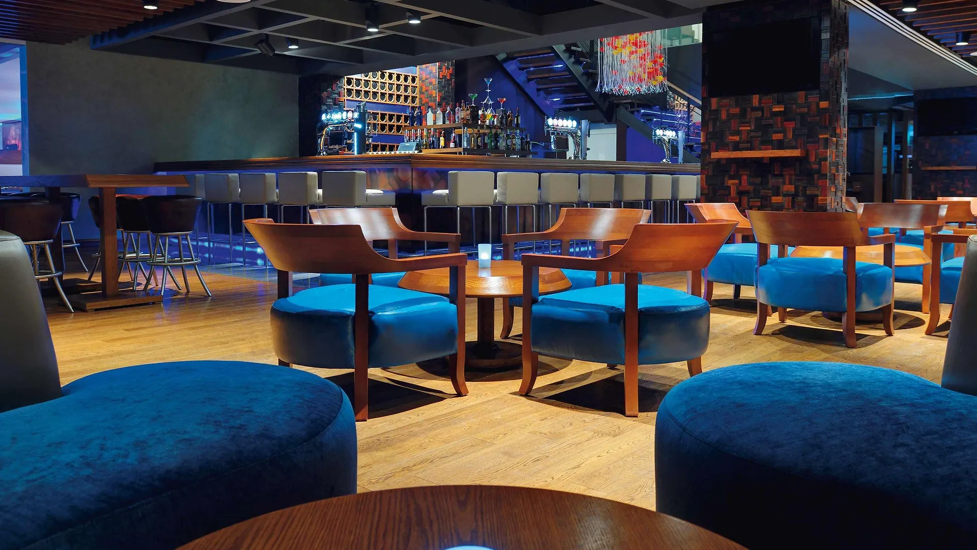 *****  Moevenpick Hotel Jumeirah Lakes Towers דובאי איחוד האמירויות הערביות